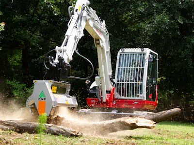 Takeuchi Tb370 Mulching 2