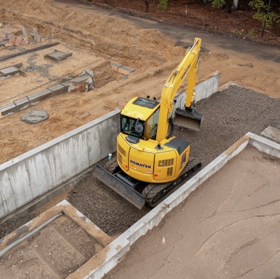 Komatsu Pc78 Us 11 Tight Shot