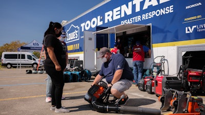 Lowe's Tool Rental Associate And Customer (3)