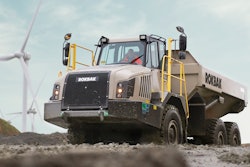 Rokbak Hauler In Quarry 2