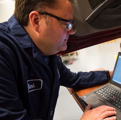 Bendix recommends starting by running a diagnostic software tool that shows a system view of what’s on the vehicle that includes key vehicle components as well.