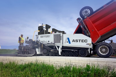 Roadtec Rp 195 Highway Class Asphalt Paver Featured