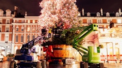 Christmas Lights In Covent Garden (image Courtesy Of Star Platforms)
