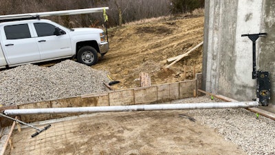 Curb Roller Manufacturing Lynx Screed 2