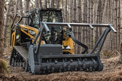 The RT-135/RT-135 Forestry builds on the powerful foundation of the RT-120, delivering 10% more horsepower and the highest hydraulic flow of any compact track loader.