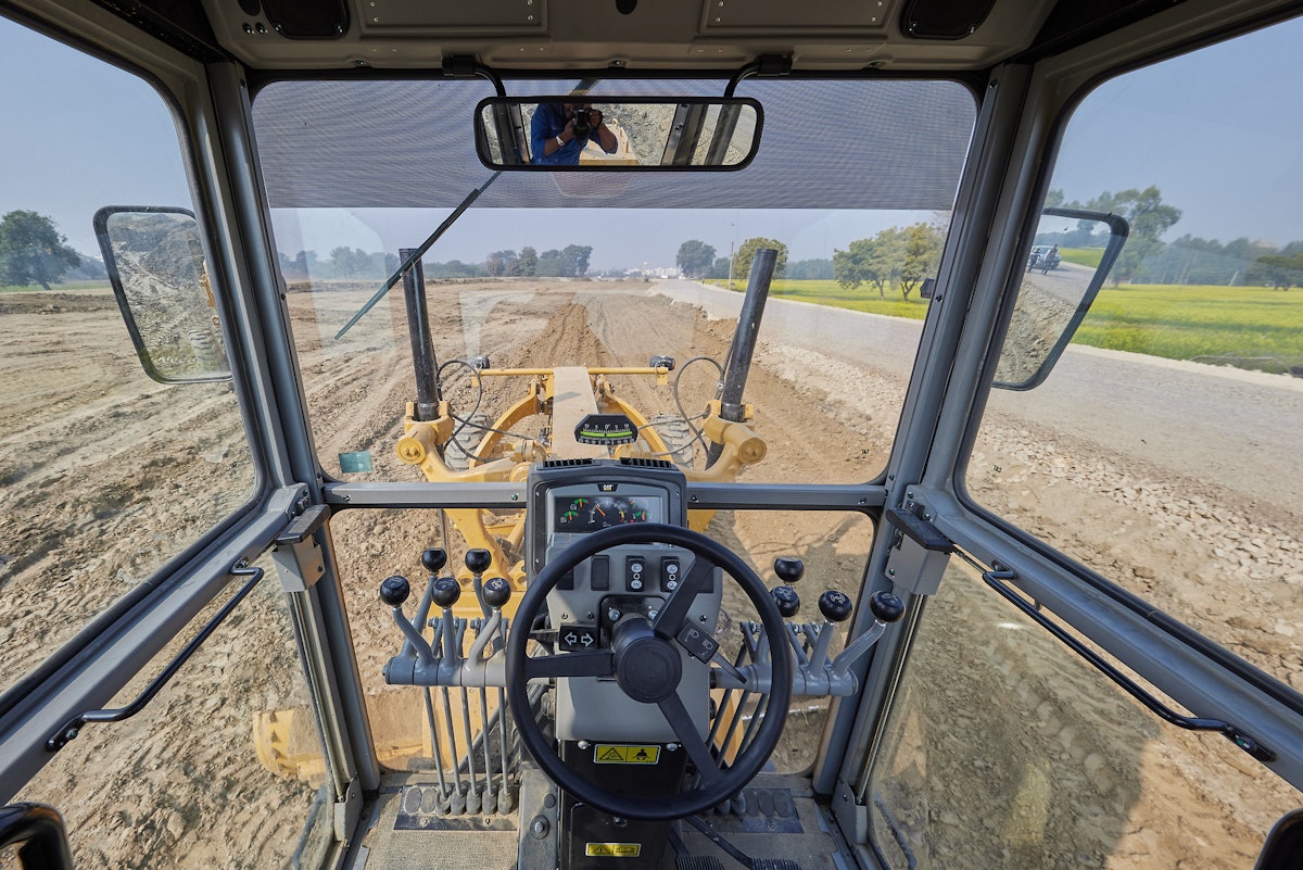 Caterpillar 120 GC Motor Grader From: Caterpillar - Cat Caterpillar 120 GC Motor Grader From: Caterpillar - Cat