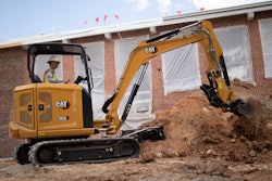 Cat 304 Mini Excavator Cm20211029 24553 4aa7c