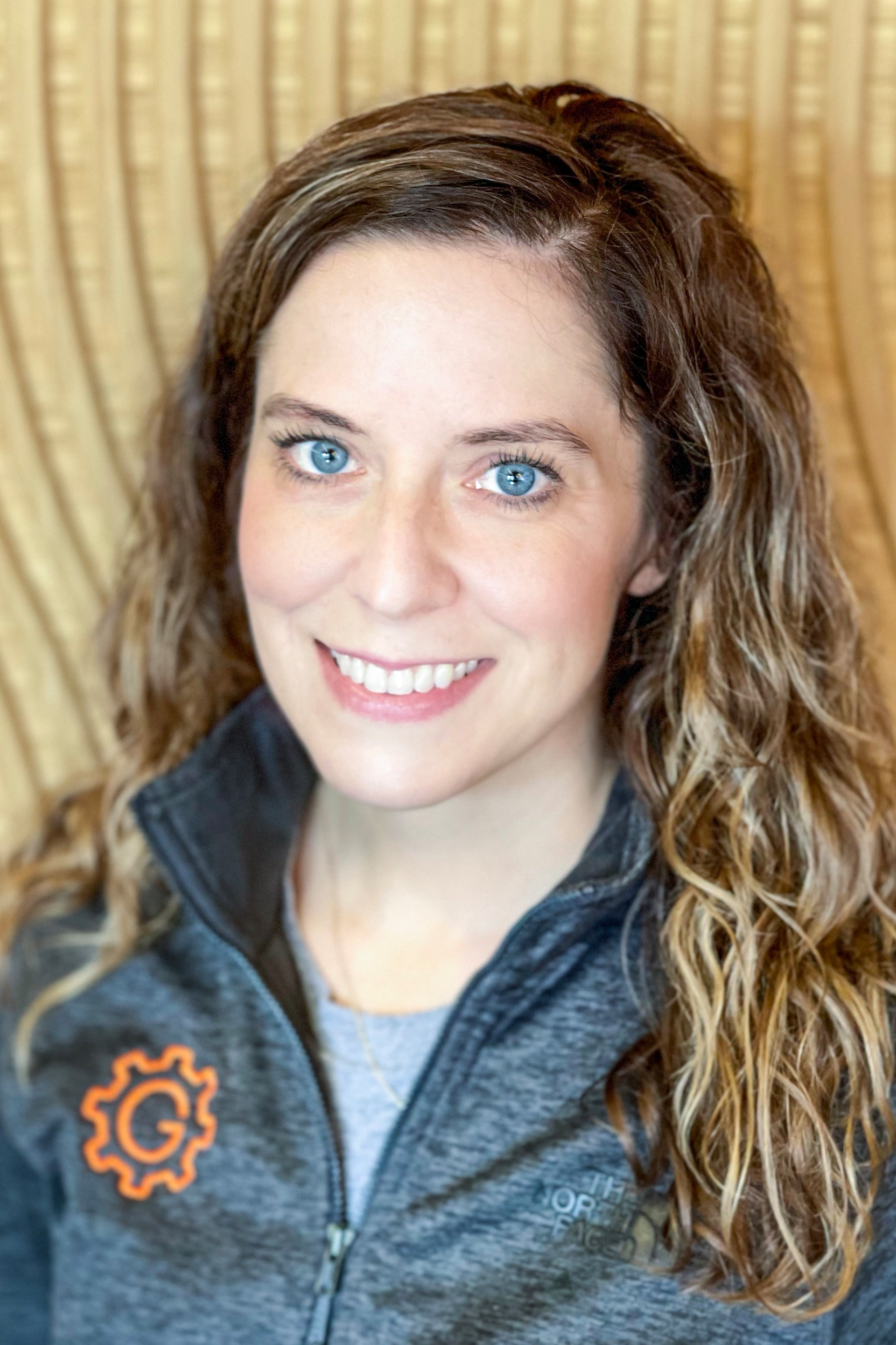 Karen Scally Headshot