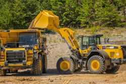 Komatsu Wa480 8 Wheel Loader