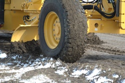 Volvograder Tire