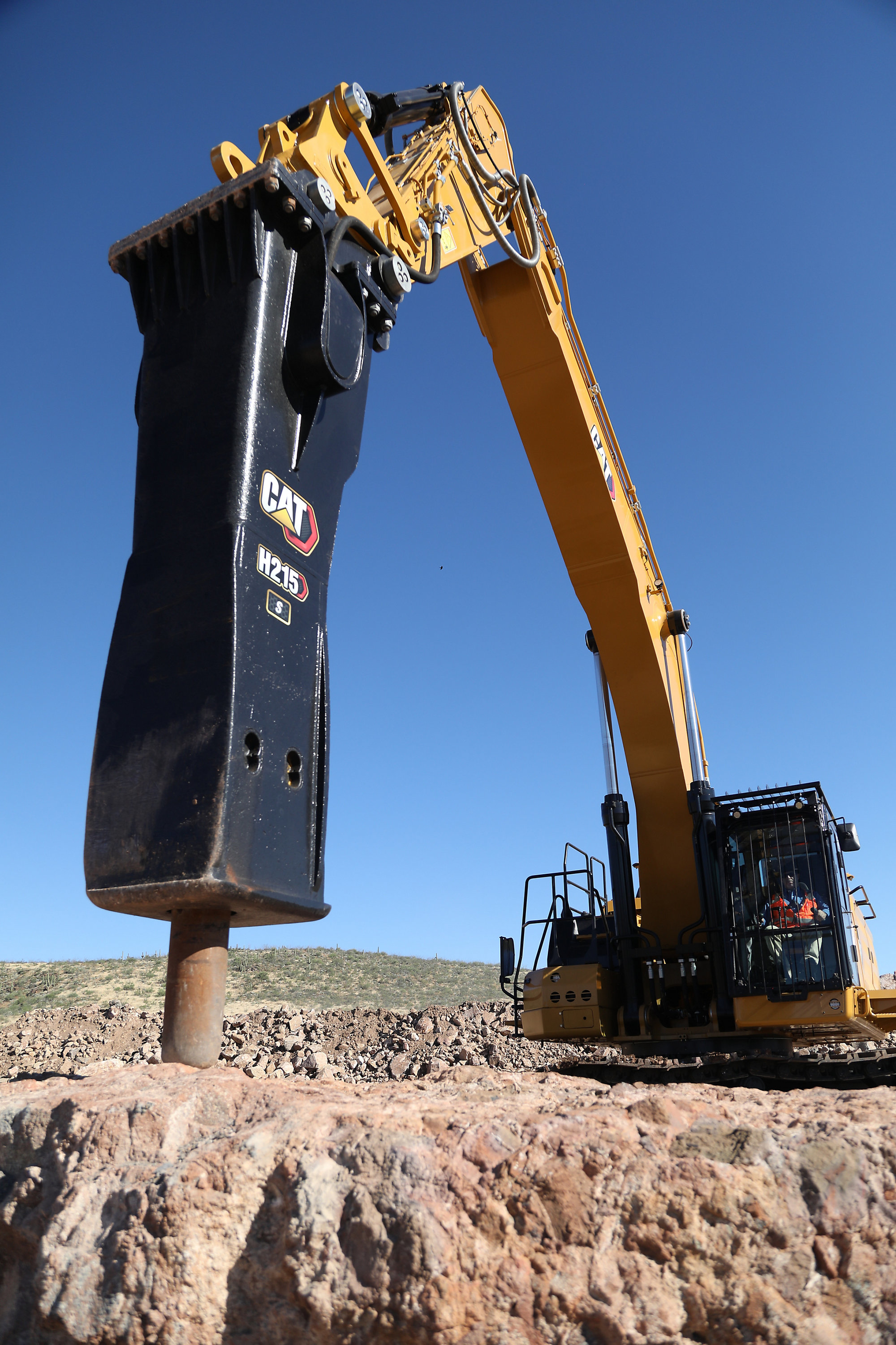 5 Tips to Improved Hydraulic Hammer Operation For Construction Pros