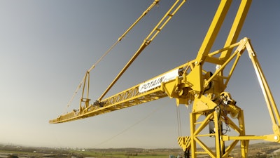 Designed for construction sites, infrastructure projects and building operations, the Potain Igo T 99 tower crane can work in five different jib lengths with a shortened jib.