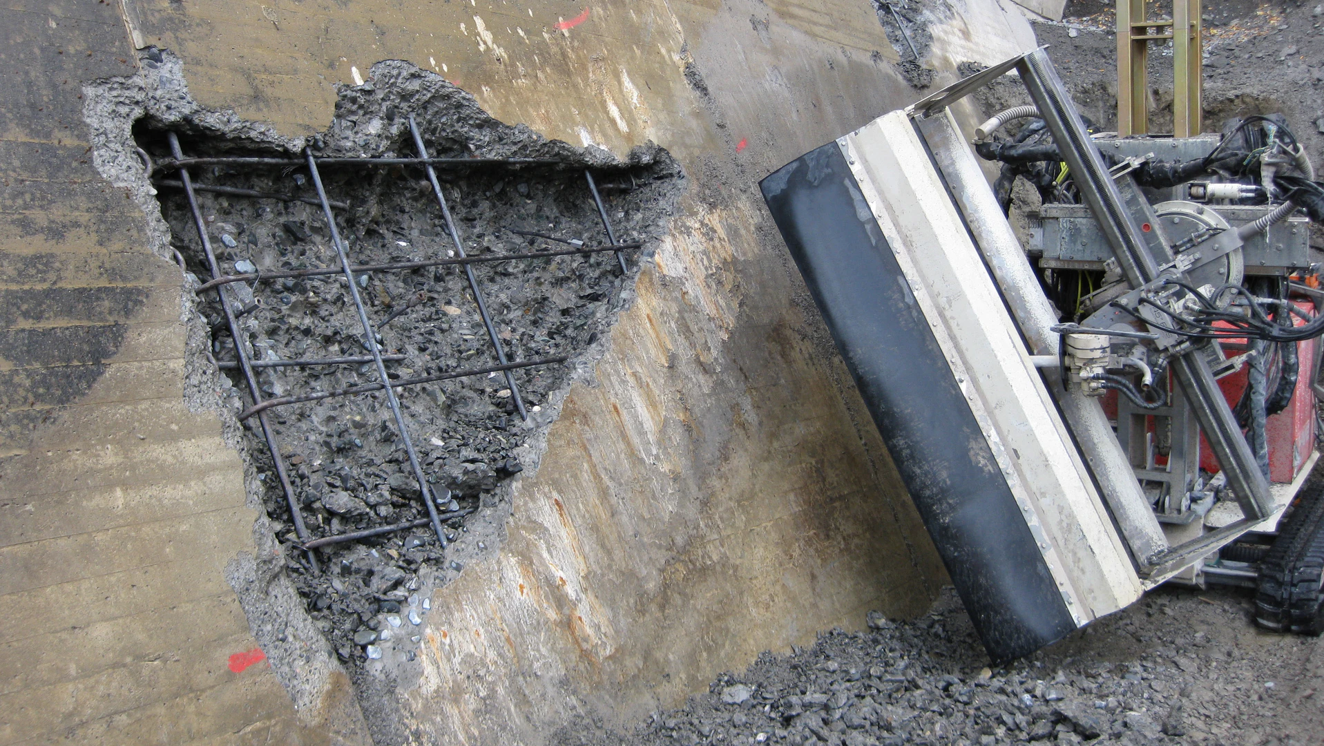 How Hydrodemolition Can Help Common Concrete Construction Problems | For Construction Pros