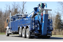 A 3-stage boom provides a maximum reach past the tailboard of 294 in. and a maximum hook height of 432 in.