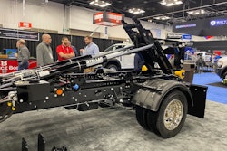 The NXT18 is an 18,000 lb. capacity hoist, built for a class four through seven chassis. Manufactured in the U.S., this product is the first telescopic hooklift in the new NXT Series.