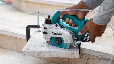XCC01Z | The 18V LXT Brushless 5 in. Dry/Wet Masonry Saw