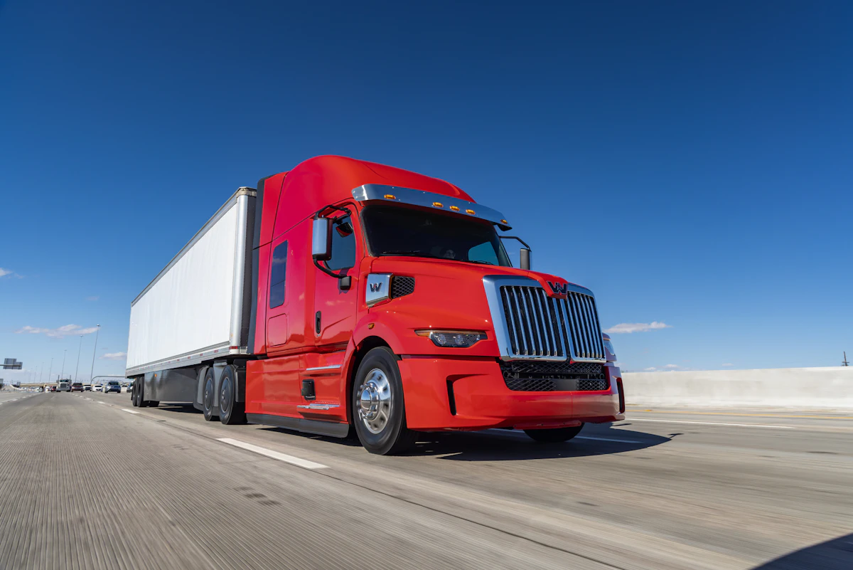 Western Star Launches 57X Truck From: Western Star - Daimler Trucks ...