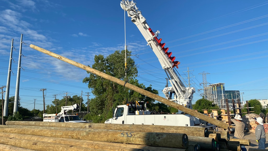 Load Chart Knowledge Central to Safe Digger Derrick Operations | For ...
