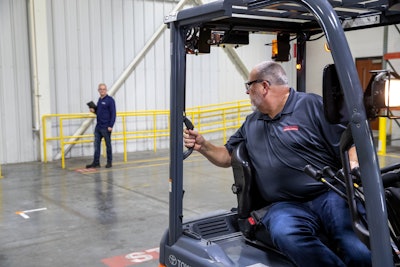 Available on new Toyota forklift models, the latest innovation featured in this package is the Smart Environment Sensor + (SEnS+) technology that provides operators with pedestrian and object detection.
