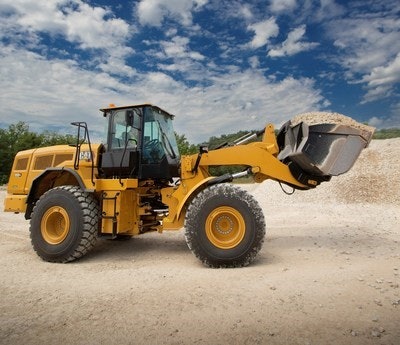 The battery electric machine prototypes include the 301.9 mini excavator, 320 medium excavator, 950 GC medium wheel loader and 906 compact wheel loader.