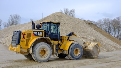 Top 8 Tips For Wheel Loader Operators | For Construction Pros