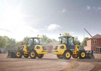 The updates include increasing the maximum speed to 12.4 mph (20 km/h), the option to fit a parallel linkage that delivers high breakout torque in various applications, additional operator features and improved charging.