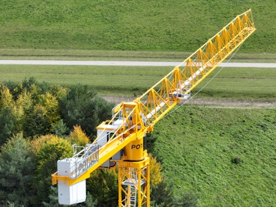 With a 60 m maximum jib, the crane is designed for small to midsized building projects of up to 10 floors and tight urban jobsites.