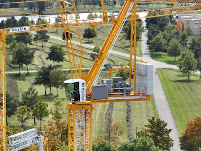 The MR 229 is the first Potain luffing jib crane to feature Manitowoc’s Crane Control System (CCS), the control command system on all Potain hammerhead cranes.