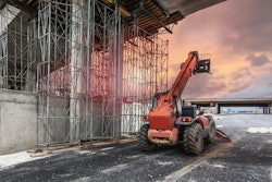 Developed for telehandler applications lifting up to 12,000-lbs., Dana’s new driveline comes equipped with a compact Spicer 312 dropbox for high-power hydrostatic motors.