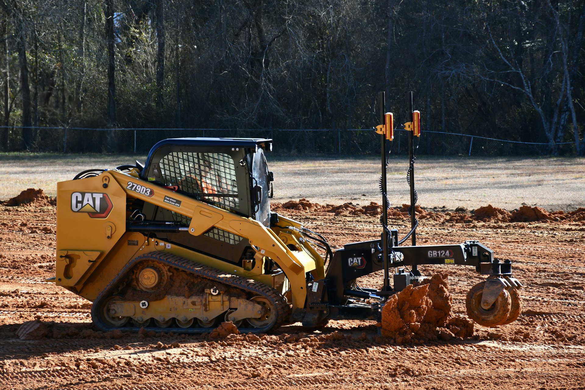 Caterpillar offers operators the Cat GB121/GB124 Smart Grader Blade attachments, which come directly from its factories with an Operator Assist feature.