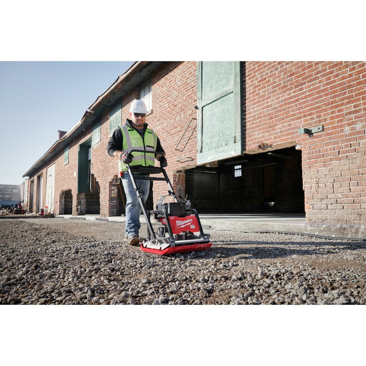 Milwaukee Tool Battery-powered MX FUEL Plate Compactor From: Milwaukee