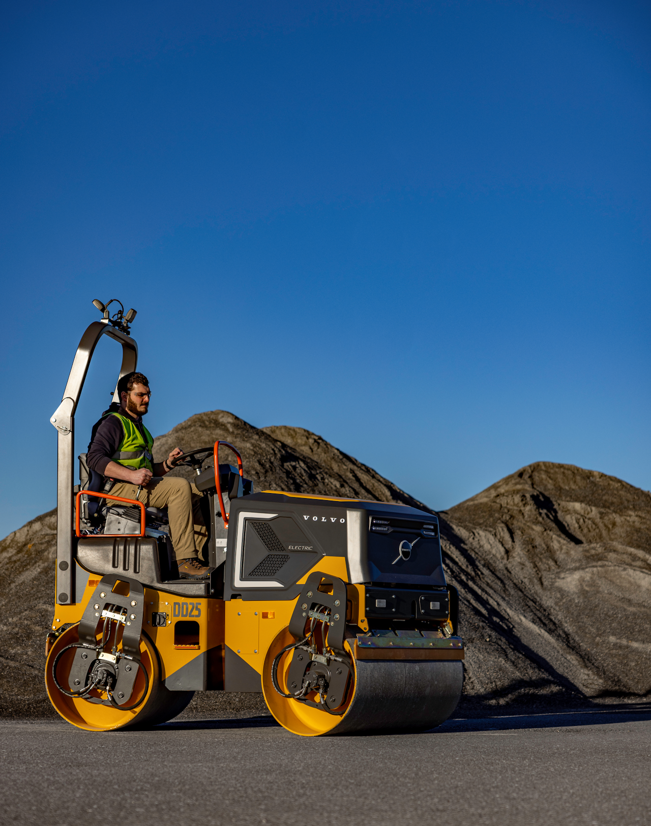 Volvo DD25 Electric Asphalt Compactor From: Volvo Construction 