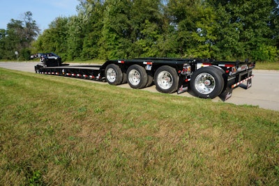 Equipped with a low-profile hydraulic gooseneck, the Guardian trailer is 53-ft. long and has a capacity rating of 110,000-lbs. in 12-ft. concentrated.