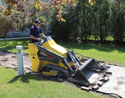 10 Wacker Neuson Sm60 Utl Action 2023