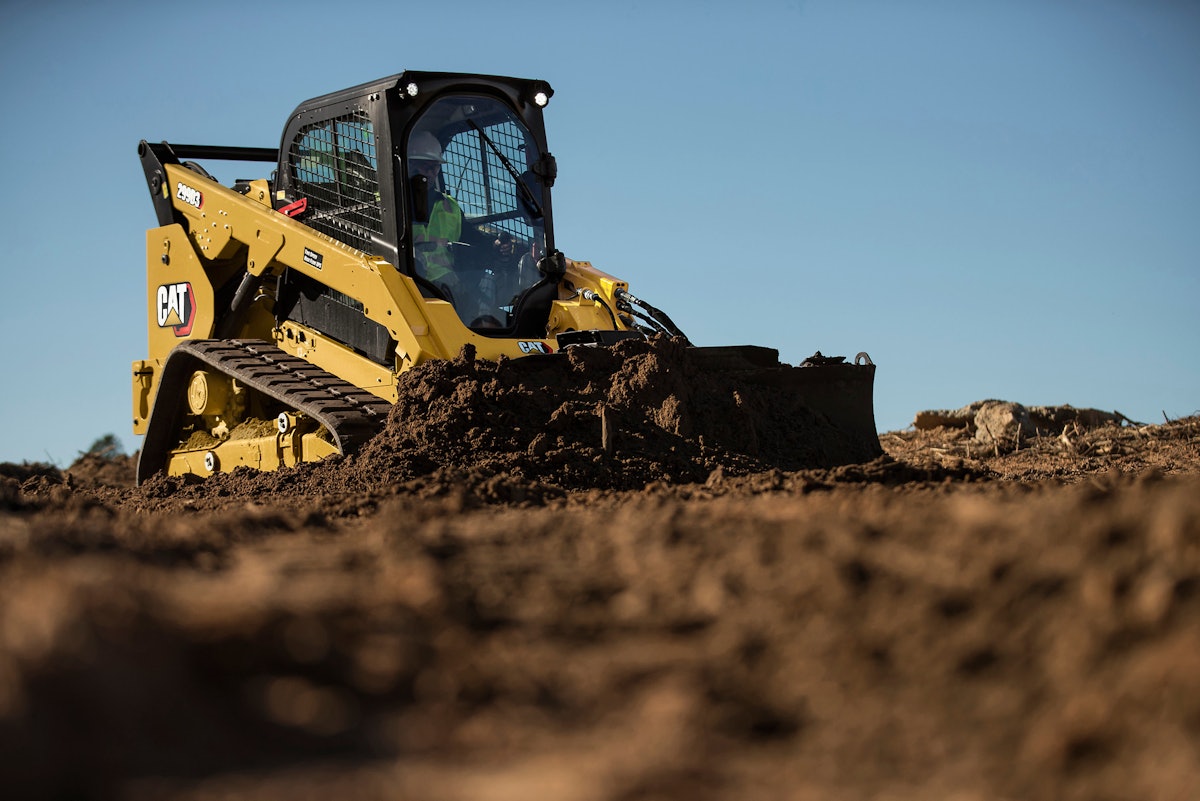 Cat Smart Grader Blade and Smart Dozer Blade Options From Caterpillar