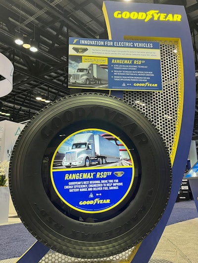 Equipped to handle the high load capacities of EVs, RangeMax RSDEV was engineered to deliver low rolling resistance for fleets regardless of drivetrain.