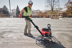 The MX FUEL 36 in. Walk-Behind Trowel