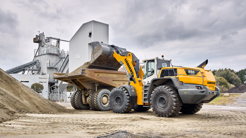 Liebherr Launches New Mid-sized Wheel Loader Series From: Liebherr USA ...