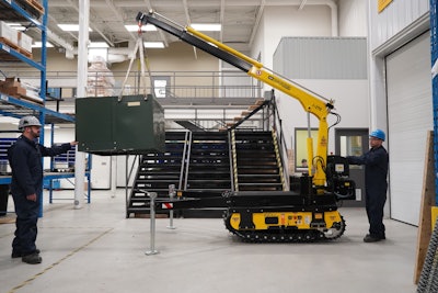 The crane is fully electric and offers zero emissions, allowing use in public locations and at night without disturbing neighborhoods.