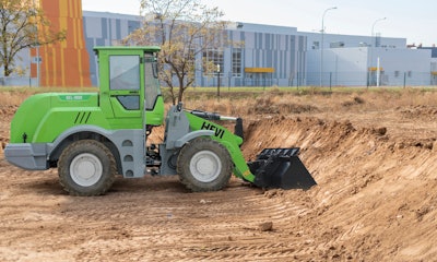 The GEL-1800 electric wheel loader is compatible with a range of Electric Vehicle Supply Equipment (EVSE) brands such as Blink Charging and Siemen’s eMobility.