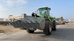 Capable of delivering nine hours of operating time on a full charge, the GEL-5000 is compatible with a range of Electric Vehicle Supply Equipment (EVSE) brands, such as Blink Charging and Siemen’s eMobility.