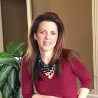 Deanie Sweeney Headshot