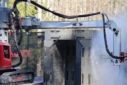 Available accessories include an Extension Kit, Rotolance and Hybrid Kit 3.0. The Hybrid Kit 3.0 converts the diesel-powered Aqua Cutter 750V to electric.