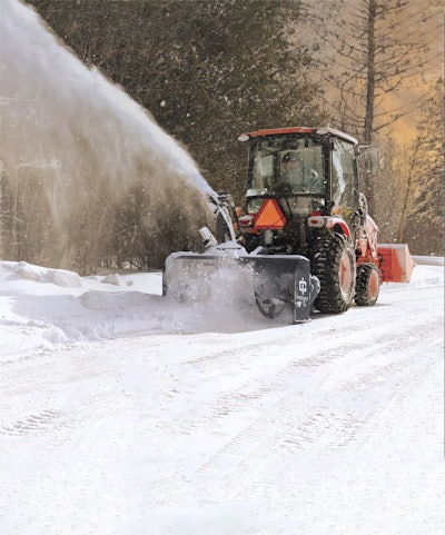 Operators can use the Snow Cannon for site preparation, commercial snow clearing jobs (driveways, parking lots and pathways) and landscaping.