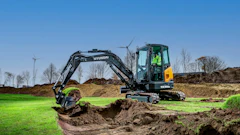 Attendees at this year’s Utility expo are invited to compete on a Hyundai HX-A Series compact excavator against Indiana contractor and Dirt Perfect YouTube star Mike Simon to earn the HD Hyundai/Dirt Perfect Championship belt.