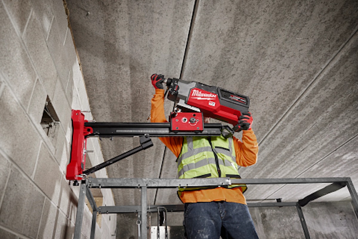 Milwaukee Tool MX FUEL Battery powered Core Rig with Stand From