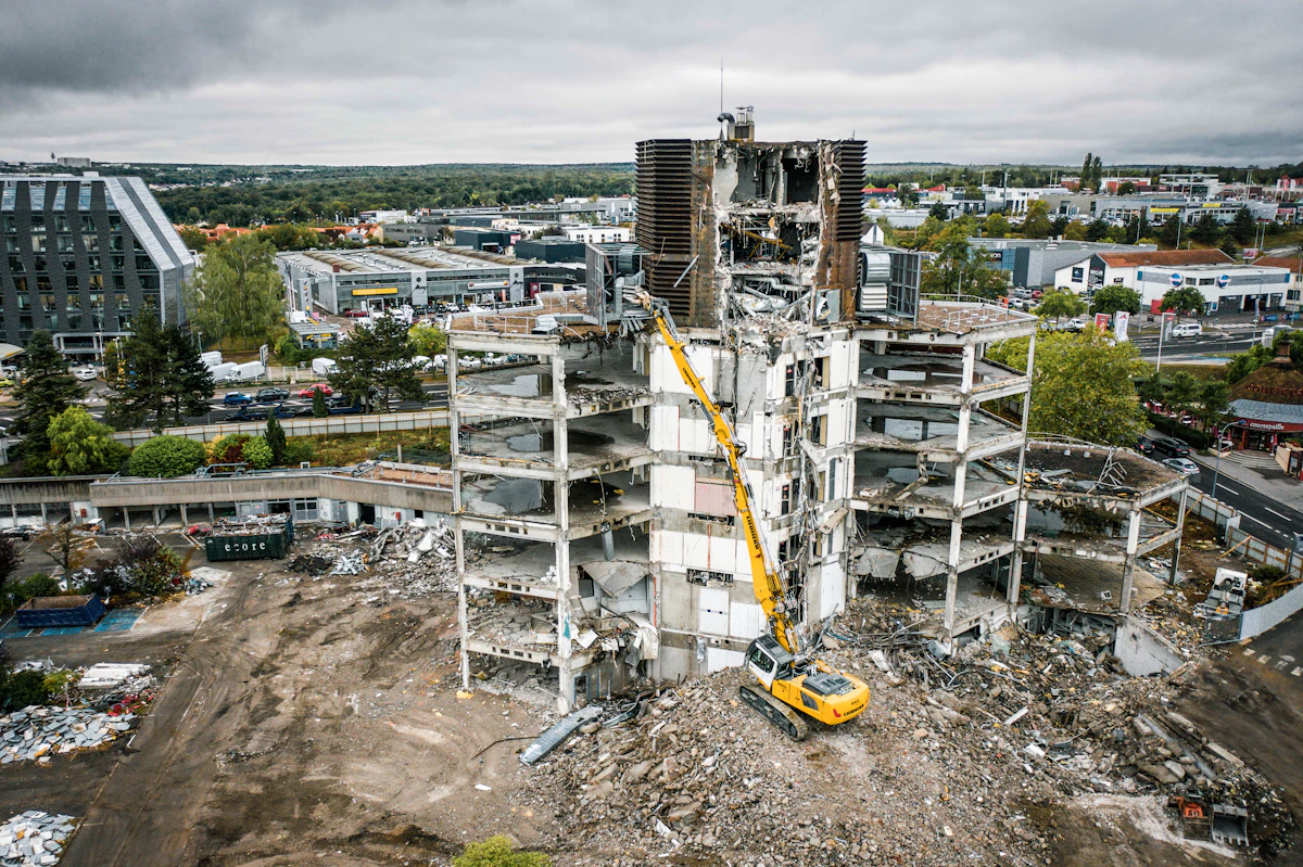 Avoiding Demolition Hazards - Vimarsana News