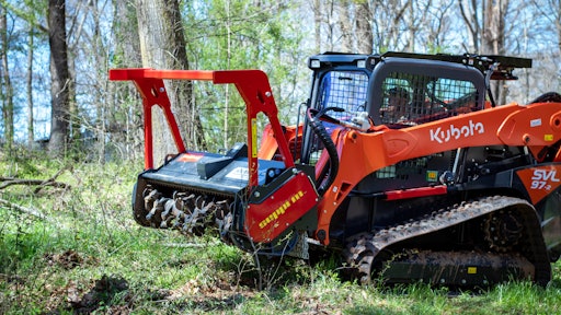 Designed to accommodate loaders with 20-50 gpm, the forestry mulcher is equipped with a CUT CONTROL rotor and a variable torque motor featuring M-BOOST technology.