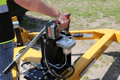 With this new feature, operators no longer need to pump a reel by hand. Instead, the drill does all the work — raising a 2,000-lb. reel from the ground to a loaded position in under 25 seconds.