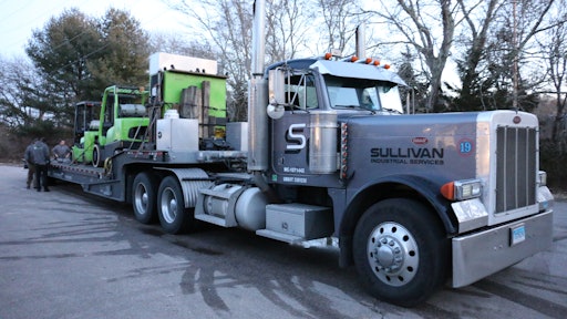 By distributing weight evenly, limiting accident risks and adhering to extreme safety protocols, rigging is a pillar for preventing costly delays and mishaps at construction sites.